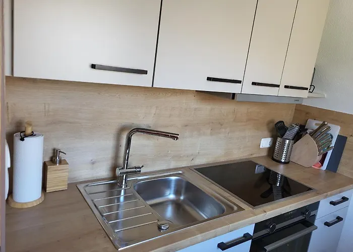 Semesterbostad Yanic *